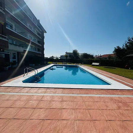 Simpatico Piso Con 2 Piscinas Y Vistas Al Mar דירה *