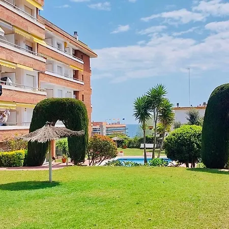Simpatico Piso Con 2 Piscinas Y Vistas Al Mar דירה