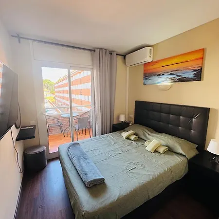 Simpatico Piso Con 2 Piscinas Y Vistas Al Mar דירה